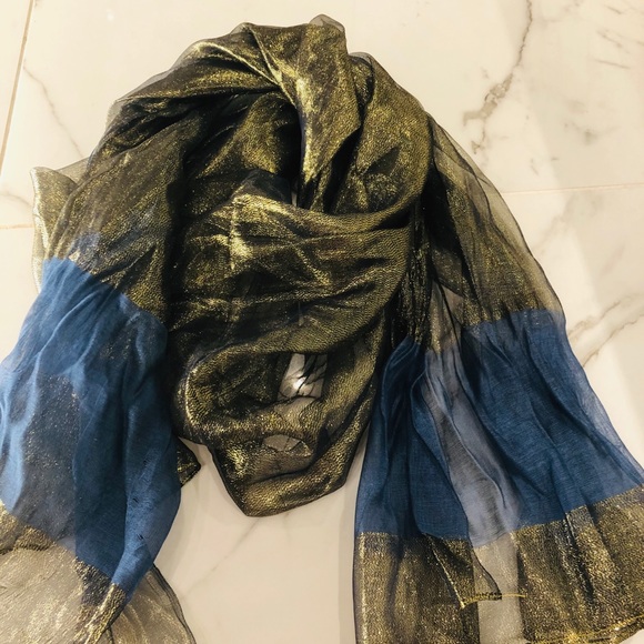 Buy three item .one free scarf 🧣👏🏻👏🏻 - Picture 9 of 15